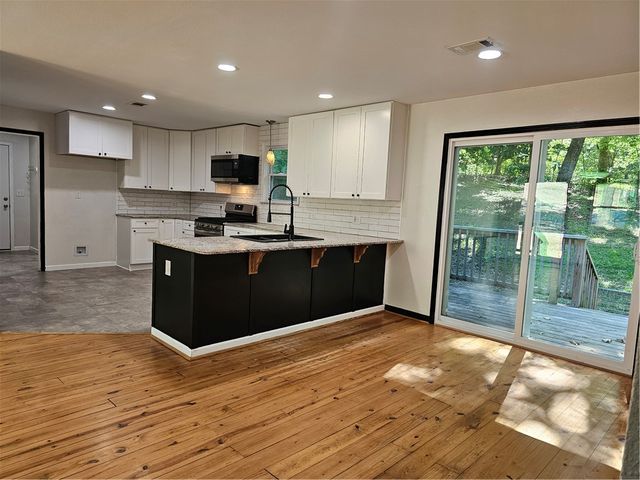 203 Northcross Road, Huntsville, AR 72740