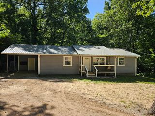 203 Northcross Road, Huntsville, AR 72740