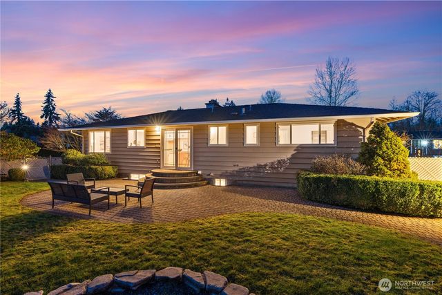 14423 75th Avenue NE, Kirkland, WA 98034