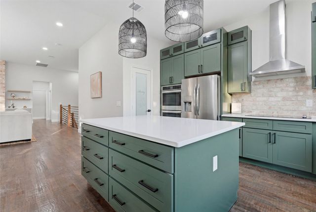 2150 Lakeview Drive, Mabank, TX 75156