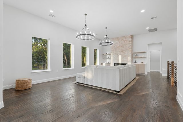 2150 Lakeview Drive, Mabank, TX 75156