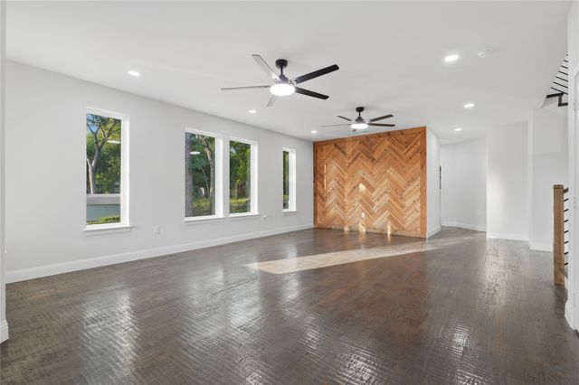 2150 Lakeview Drive, Mabank, TX 75156