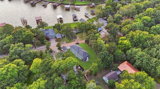 2150 Lakeview Drive, Mabank, TX 75156