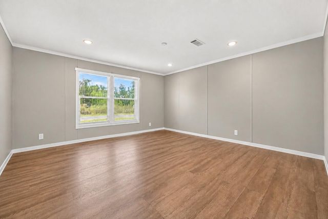 169 Road 5888, Cleveland, TX 77327