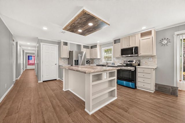 169 Road 5888, Cleveland, TX 77327
