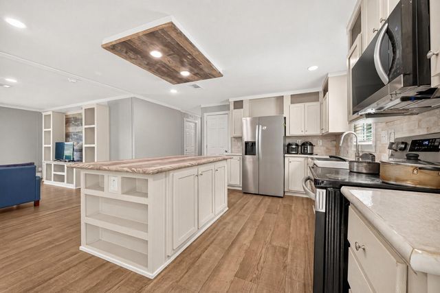 169 Road 5888, Cleveland, TX 77327