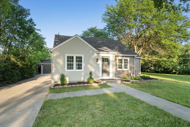 4754 N 106th STREET, Wauwatosa, WI 53225