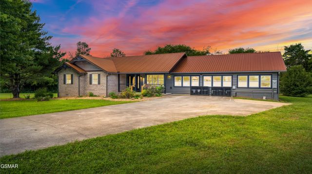 3501 Autumn Woods Lane, Sevierville, TN 37862