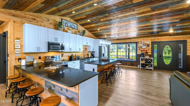 3501 Autumn Woods Lane, Sevierville, TN 37862