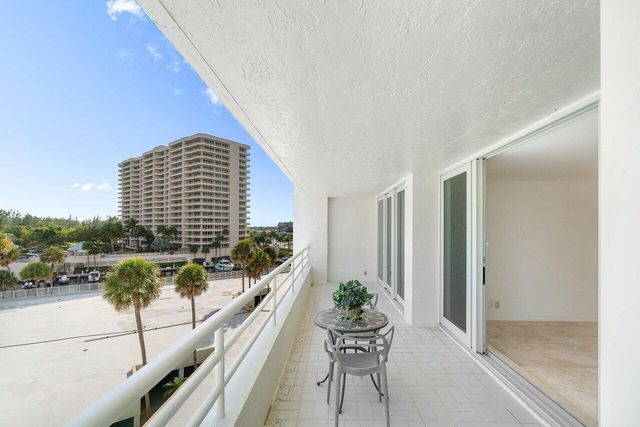 4201 N Ocean Boulevard 402, Boca Raton, FL 33431
