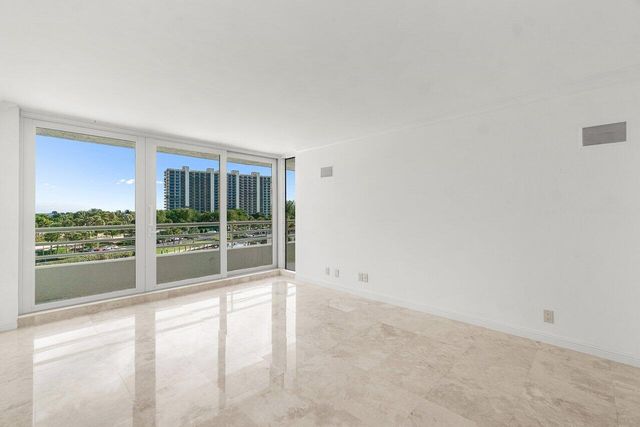 4201 N Ocean Boulevard 402, Boca Raton, FL 33431
