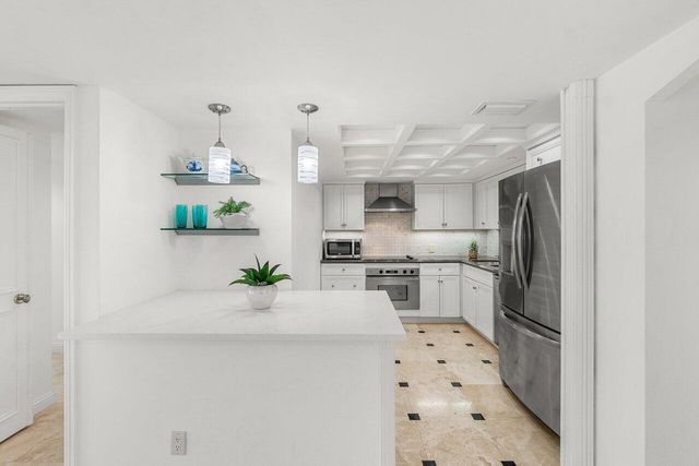 4201 N Ocean Boulevard 402, Boca Raton, FL 33431