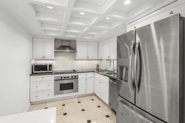 4201 N Ocean Boulevard 402, Boca Raton, FL 33431