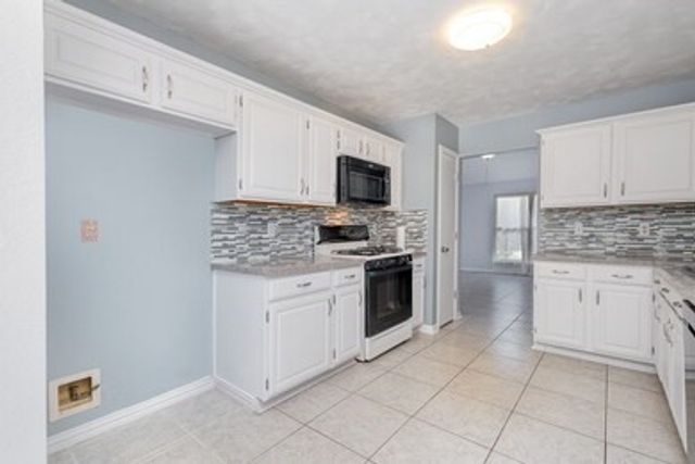 2019 Lavaca Trail, Carrollton, TX 75010