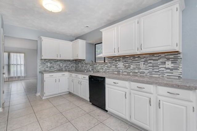 2019 Lavaca Trail, Carrollton, TX 75010