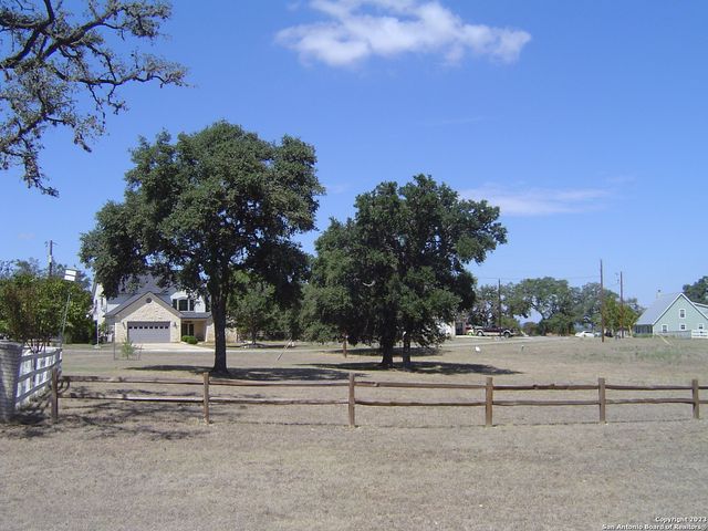 LOT 23 Knollwood Circle, Bandera, TX 78003