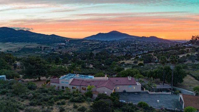 13613 Hillside Estates Drive, Jamul, CA 91935