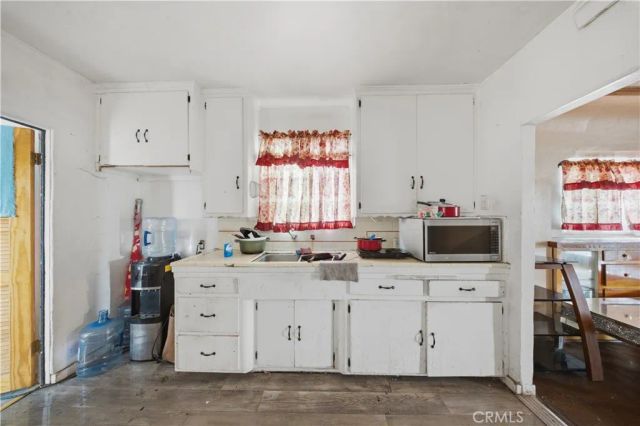 511 N Chester, Compton, CA 90221
