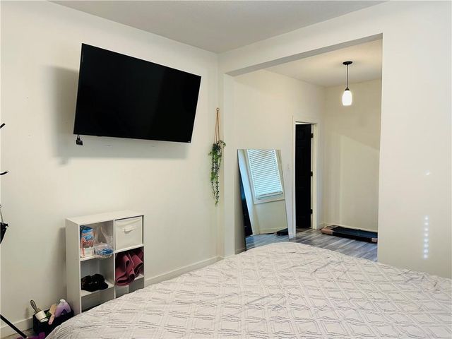 2911 N 6th Street, St Joseph, MO 64505