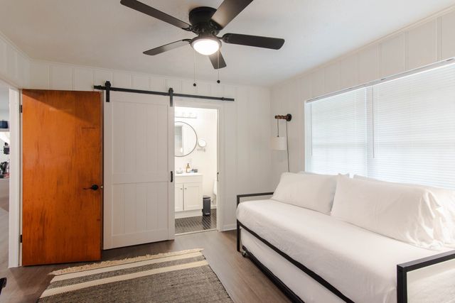 302 Circle Drive, Arlington, TX 76010