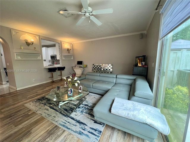 8917 NW 54th Street, Sunrise, FL 33351