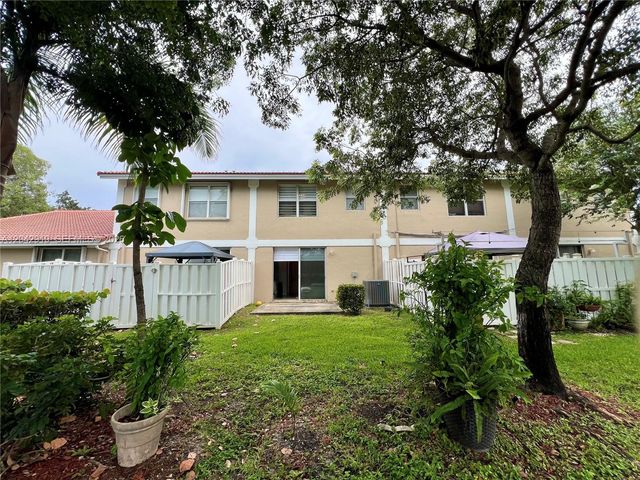 8917 NW 54th Street, Sunrise, FL 33351