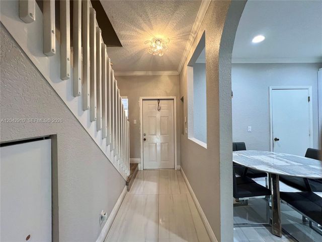 8917 NW 54th Street, Sunrise, FL 33351