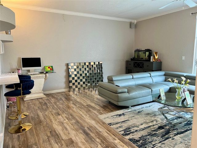 8917 NW 54th Street, Sunrise, FL 33351