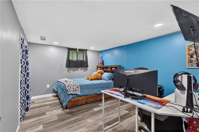 17909 S Hill Top Road, Pleasant Hill, MO 64080