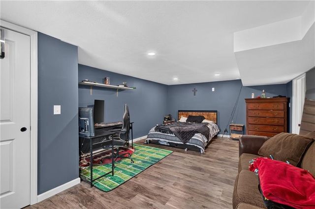 17909 S Hill Top Road, Pleasant Hill, MO 64080