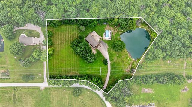 17909 S Hill Top Road, Pleasant Hill, MO 64080