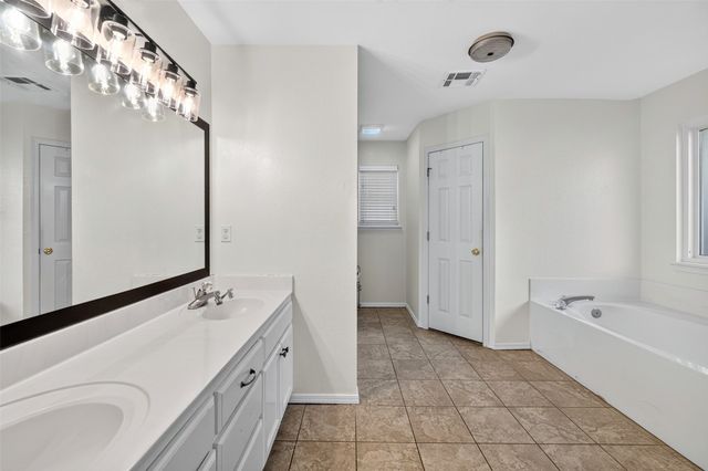 19733 E 45th Street S, Broken Arrow, OK 74014