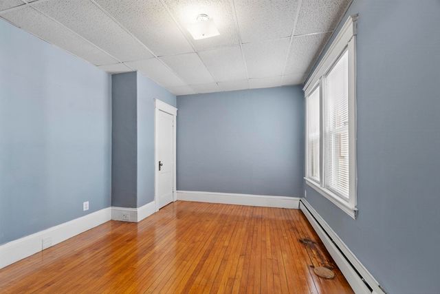 106 School Street 1, Lowell, MA 01854