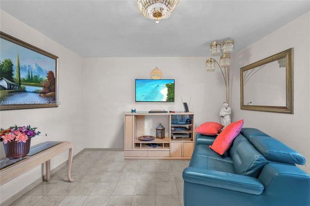 1321 SW 124th Ct 18-A, Miami, FL 33184