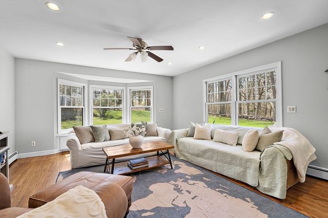 25 Franklin Pl, Sudbury, MA 01776