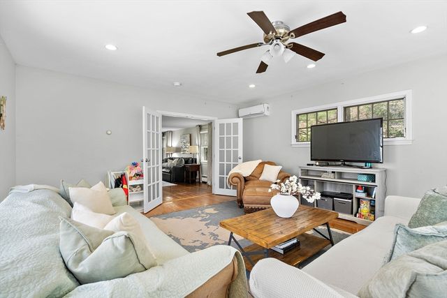 25 Franklin Pl, Sudbury, MA 01776