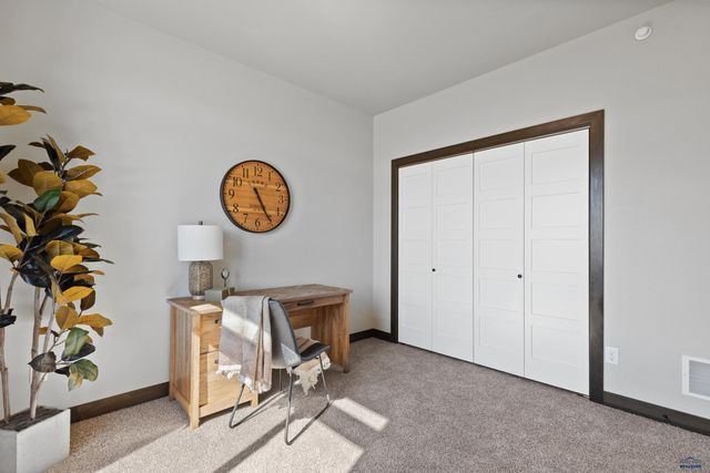 1246 PINNACLE CT, Rapid City, SD 57701