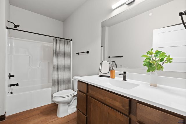 1246 PINNACLE CT, Rapid City, SD 57701