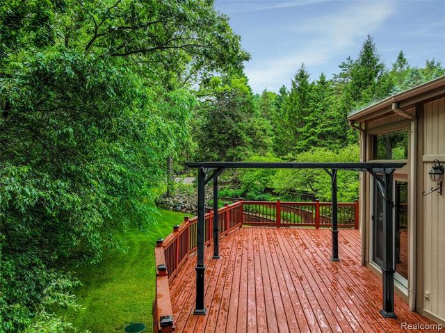 3378 Jossman Hills, Ortonville, MI 48462