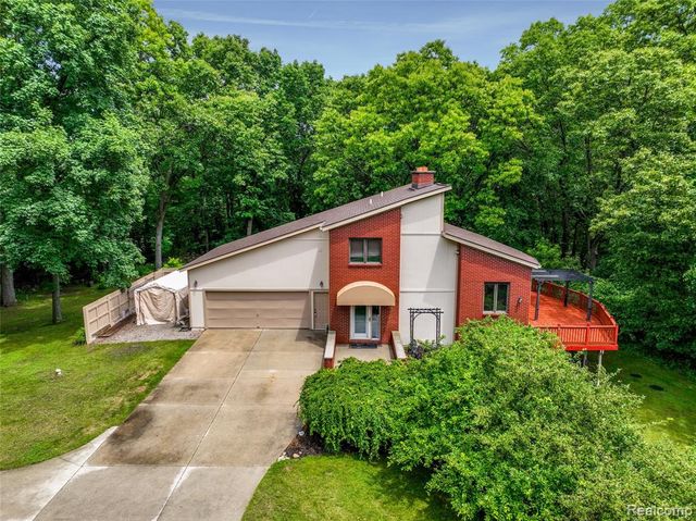 3378 Jossman Hills, Ortonville, MI 48462
