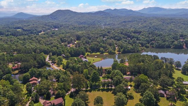 39 Country Lane, Murphy, NC 28906