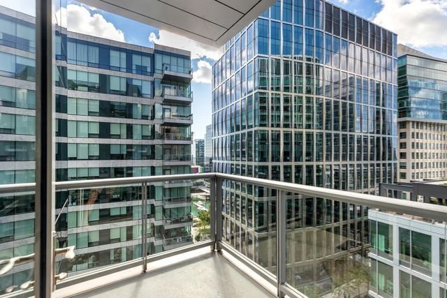 22 Liberty Dr 10G, Boston, MA 02210