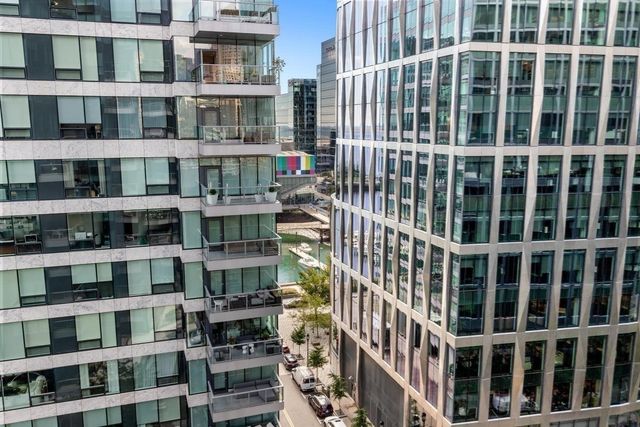 22 Liberty Dr 10G, Boston, MA 02210