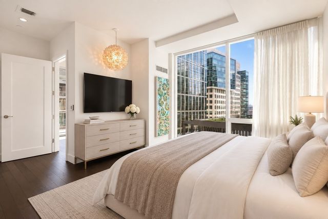 22 Liberty Dr 10G, Boston, MA 02210