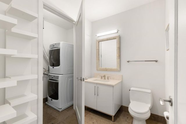 22 Liberty Dr 10G, Boston, MA 02210