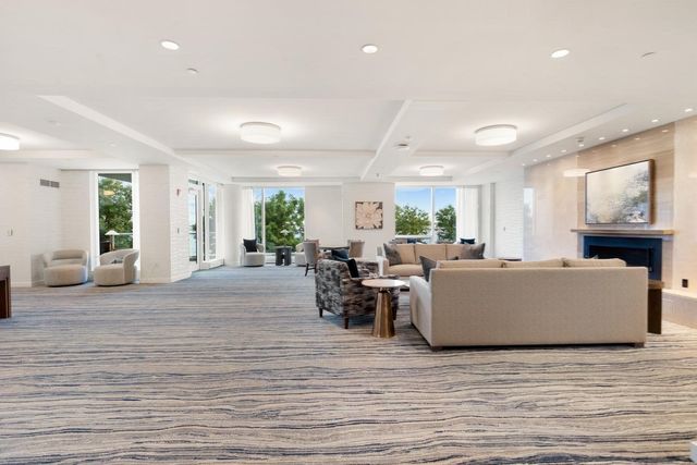 22 Liberty Dr 10G, Boston, MA 02210
