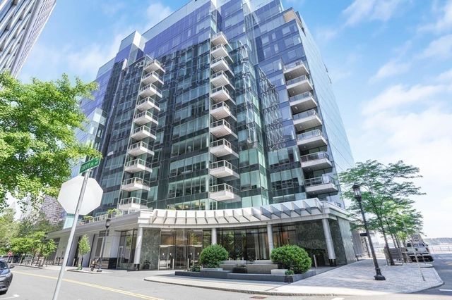 22 Liberty Dr 10G, Boston, MA 02210