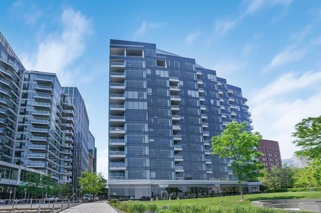 22 Liberty Dr 10G, Boston, MA 02210