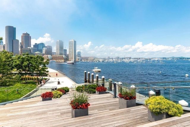 22 Liberty Dr 10G, Boston, MA 02210