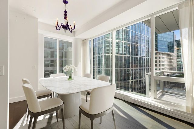 22 Liberty Dr 10G, Boston, MA 02210
